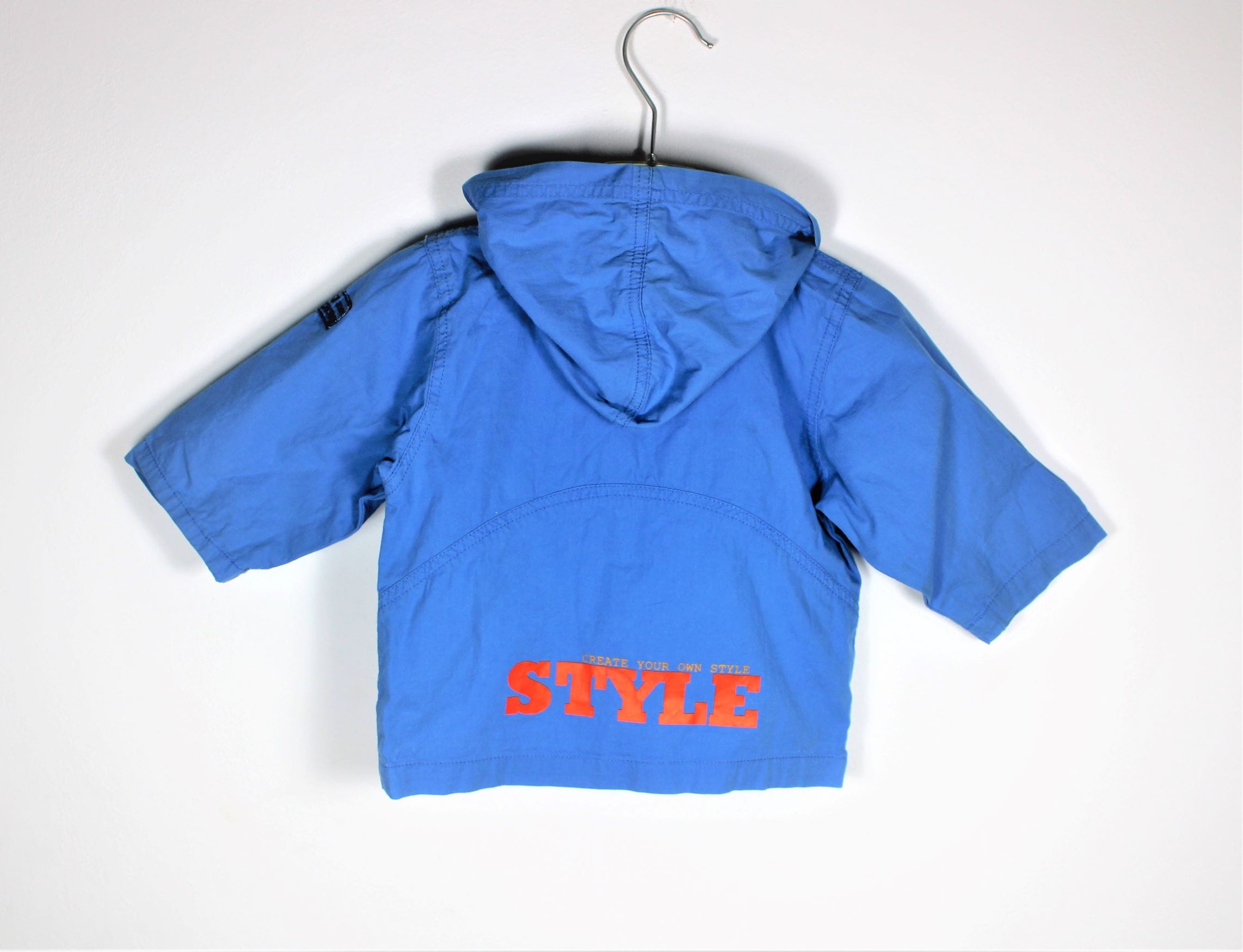 Dirkje baby regenjasje blauw maatje 68 - Afbeelding 2