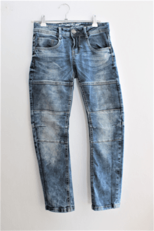 jeans donkerblauw met ribbel maat 140 gks