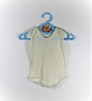 rompertje creme kleurig maatje 50/56 gks