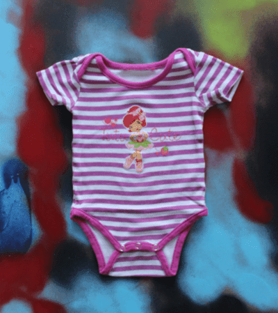 Strawberry shortcake rompertje wit en paars gestreept Tutu Cute maatje 74/80