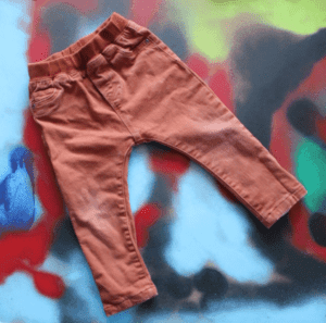 H&M gevoerd oranjebruin jeansbroekje maatje 80
