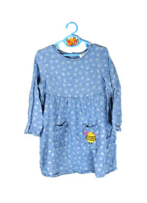 PocoPiano denim jurkje met all over bijenpatroon maatje 116