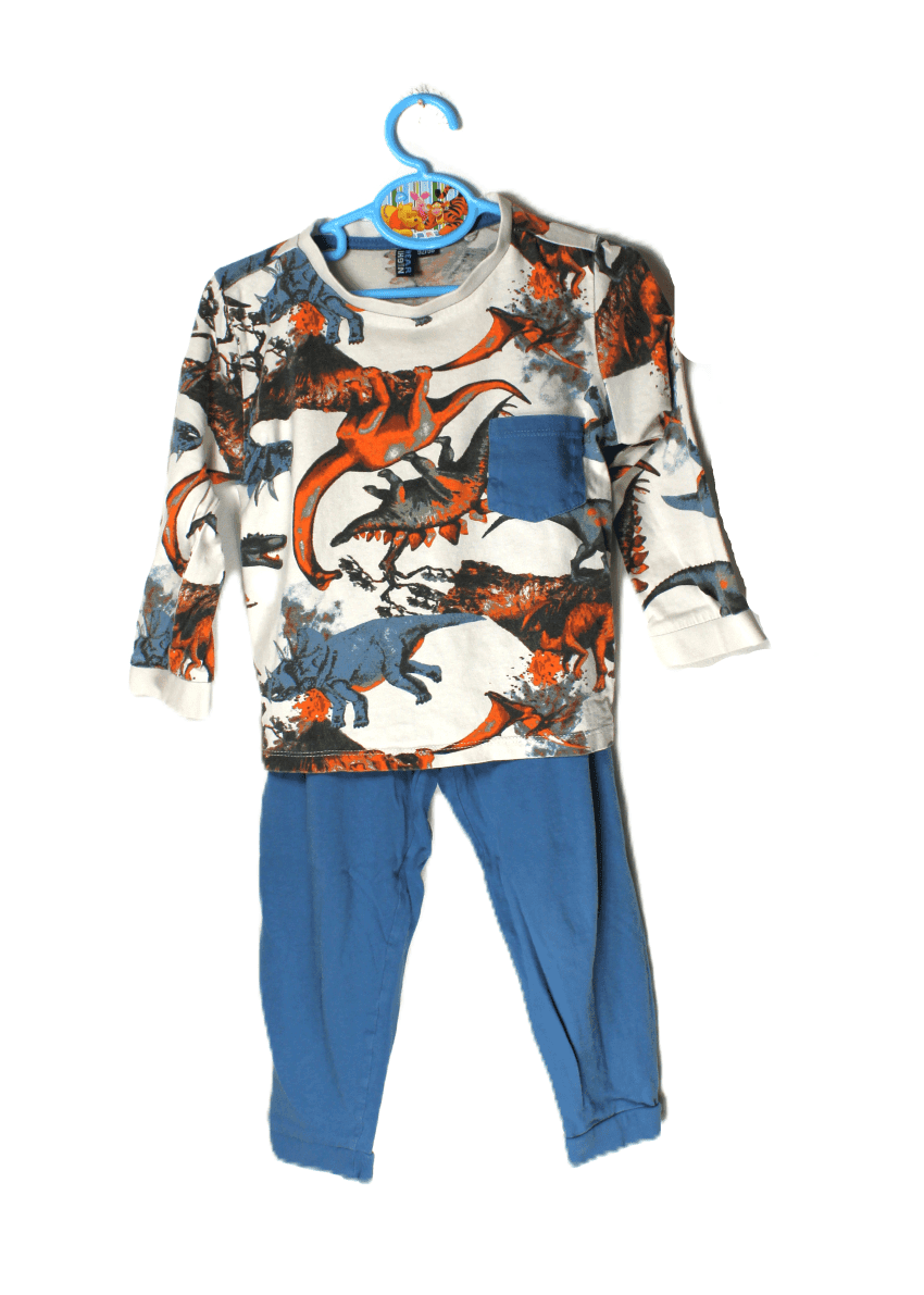 Wibra pyjama wit en blauw met all over dino´s patroon maatje 92/98