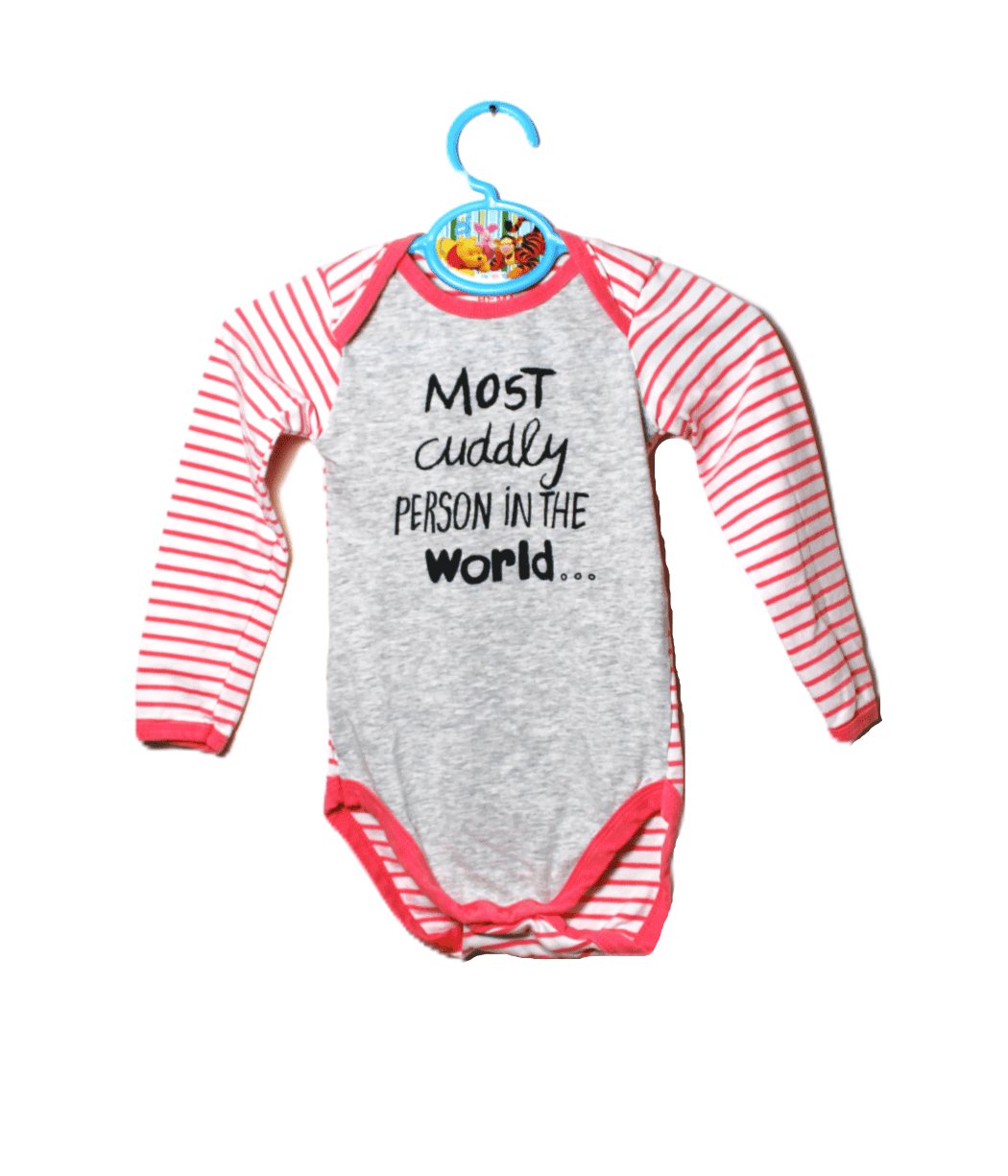 Hema rompertje 3 kleurig met tekst: Most cuddly person in the world .... maatje 74/80